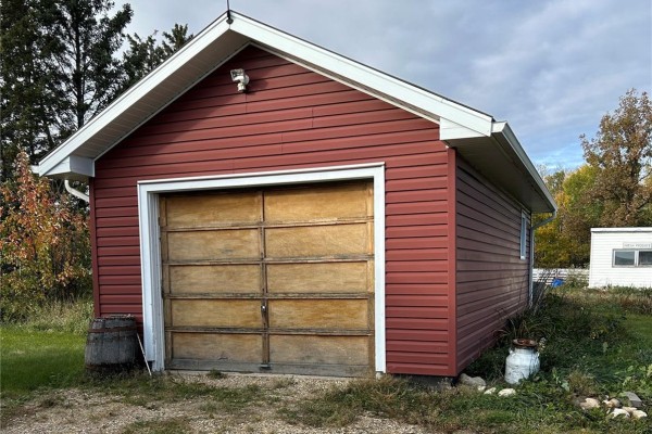 Other - 102 2nd Avenue N, Lintlaw, SK S0A2H0 Photo 5