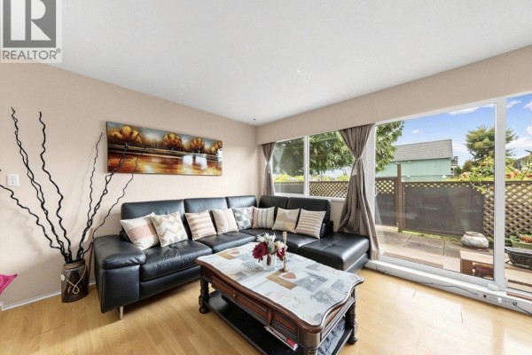 102 8020 Ryan Road, Richmond, BC V7A2E5 Photo 4