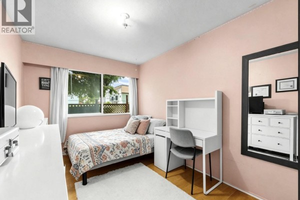 102 8020 Ryan Road, Richmond, BC V7A2E5 Photo 5