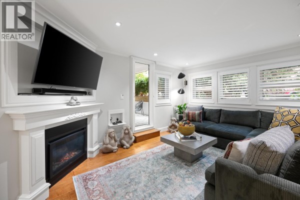 102 828 Gilford Street, Vancouver, BC V6G2N6 Photo 2