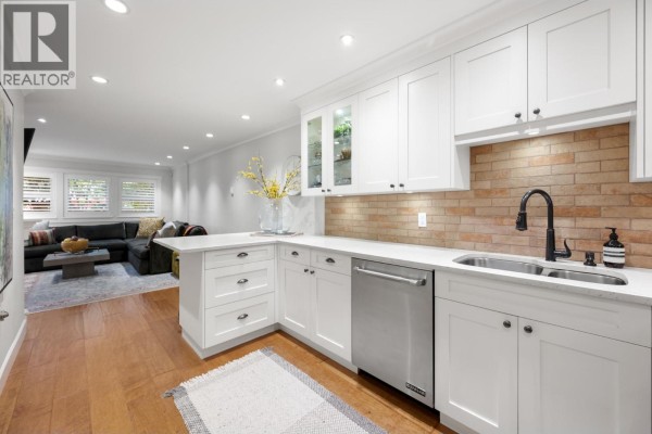 102 828 Gilford Street, Vancouver, BC V6G2N6 Photo 5