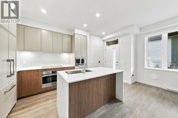 102 956 Lytton Street, North Vancouver, BC V7H0C4 Photo 3