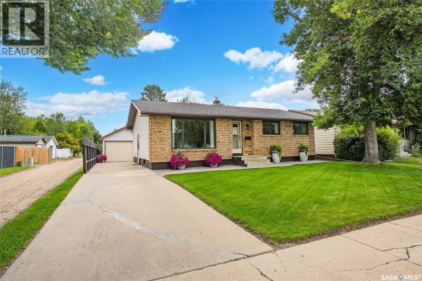 4pc Bathroom - 102 Bence Crescent, Saskatoon, SK S7L4J1 Photo 2