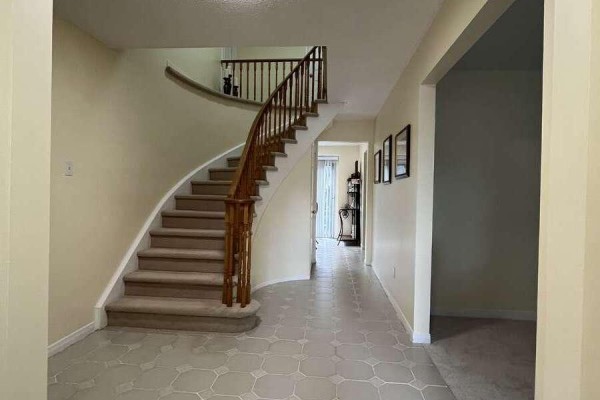 102 Burwell Crescent, Markham, ON, photo 3