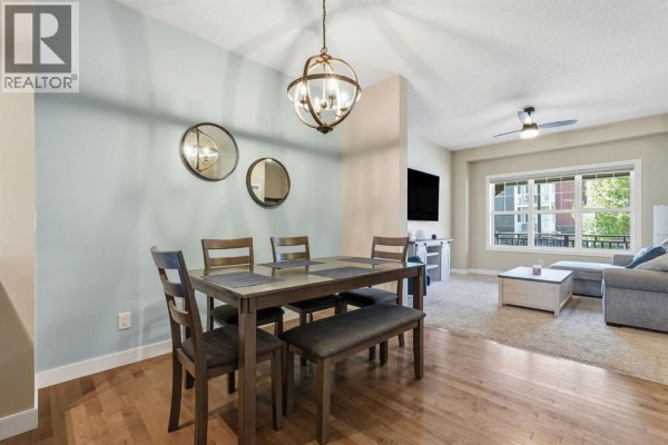 Living room - 102 Clydesdale Way, Cochrane, AB T4C0L6 Photo 4