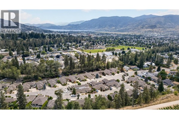 4pc Bathroom - 102 Forestbrook Place Unit# 213, Penticton, BC V2A7N4 Photo 2