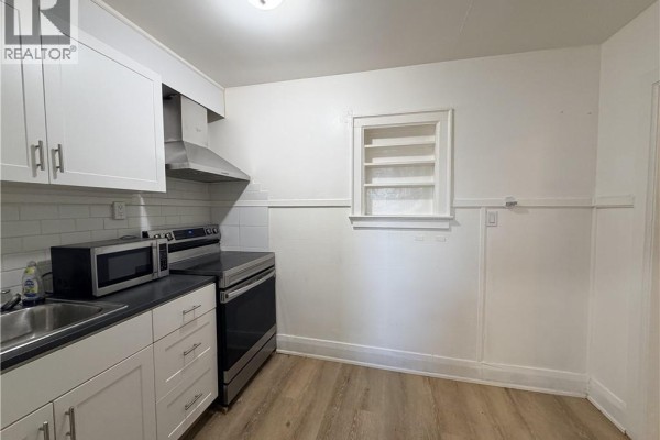 Living room - 102 Greensides Avenue Unit# 8, Toronto, ON M6C1B9 Photo 4