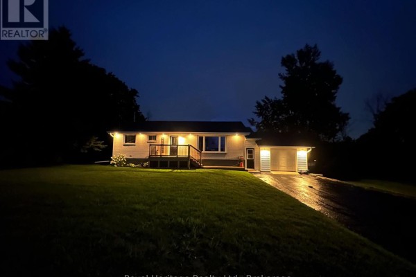 Primary Bedroom - 102 Johnstown Road, Quinte West, ON K8V5P5 Photo 4