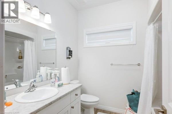Living room - 102 Livingston Drive, Tillsonburg, ON N4G0J3 Photo 5