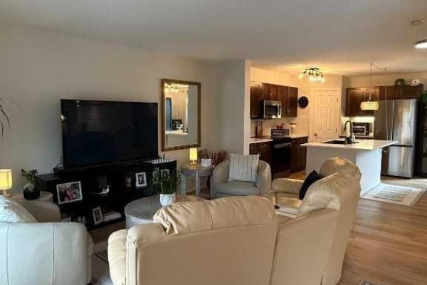 Kitchen - 102 Panatella Park Nw, Calgary, AB T3K6K4 Photo 3