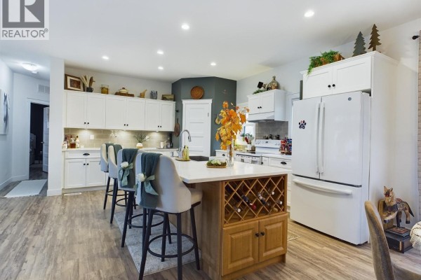 1020 Bullmoose Way, Osoyoos, BC, photo 3