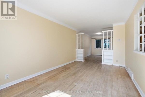 Bedroom 2 - 1020 Riddell Avenue S, Ottawa, ON K2C2J5 Photo 5