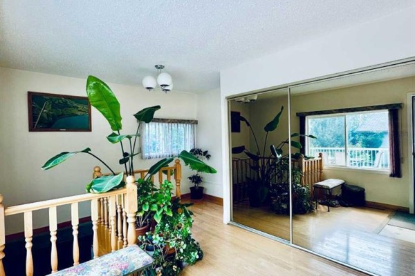Laundry room - 10209 105 Street, Lac La Biche, AB T0A2C0 Photo 5