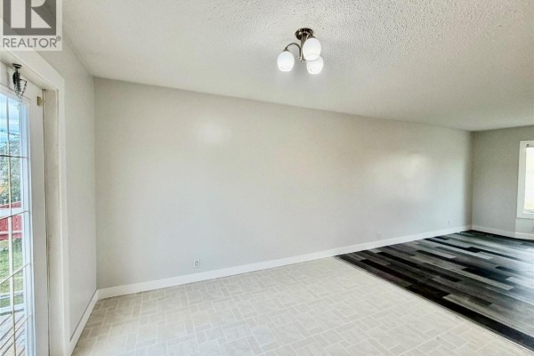Primary Bedroom - 1021 92 Avenue, Dawson Creek, BC V1G1C2 Photo 5