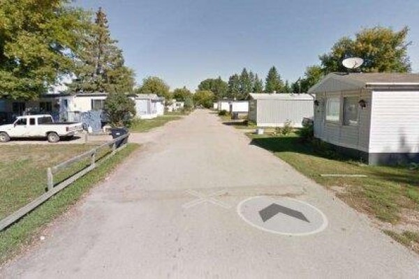 1021 Jackson Street, Dauphin, MB R7N2N4 Photo 5