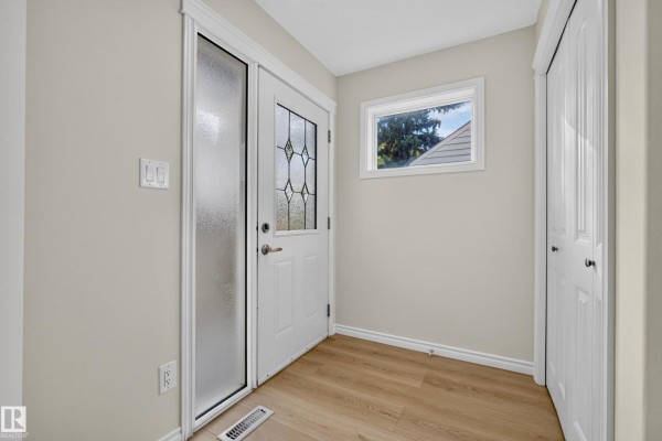 Primary Bedroom - 10216 150 St Nw Nw, Edmonton, AB T5P1P3 Photo 5