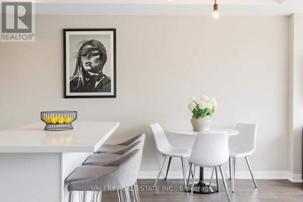 1022 - 629 King Street W, Toronto, ON M5V0G9 Photo 5