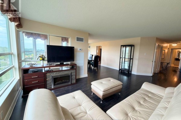 1022 - 7905 Bayview Avenue, Markham, ON L3T7N3 Photo 2
