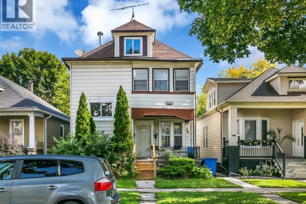 1022-1024 Lincoln Rd, Windsor