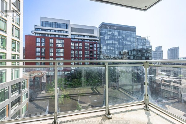 1022 525 Adelaide Street W, Toronto, ON, photo 2