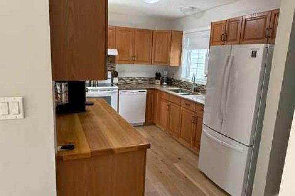 10220 106 Street, High Level, AB, photo 3