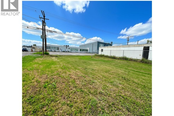 10220 99 Avenue, Fort St  John, BC V1J6X2 Photo 4