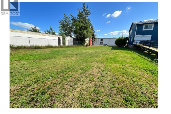 10220 99 Avenue, Fort St  John, BC V1J6X2 Photo 5