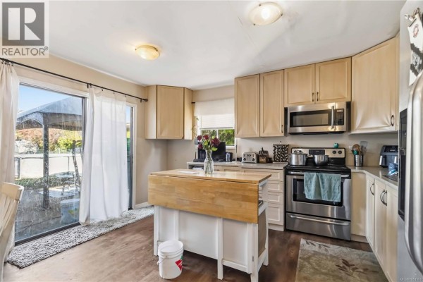 Laundry room - 1024 Dunford Ave, Langford, BC V9B2S5 Photo 3