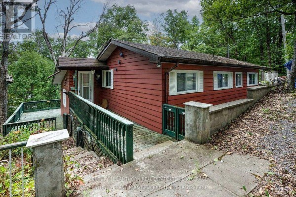 1024 See Drive, Central Frontenac, ON K0H1B0 Photo 2