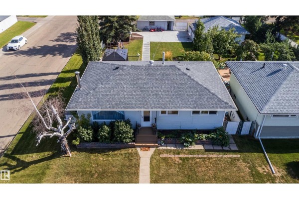 Kitchen - 10245 160 St Nw, Edmonton, AB T5P3G1 Photo 3