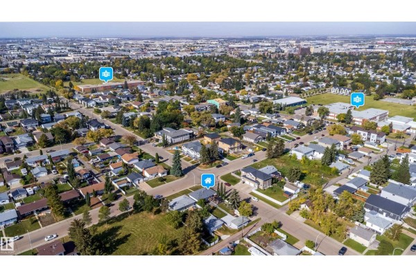 Primary Bedroom - 10245 160 St Nw, Edmonton, AB T5P3G1 Photo 5