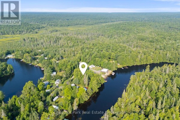 1025 Moe's Road, Bracebridge, ON P1L1X3 Photo 2