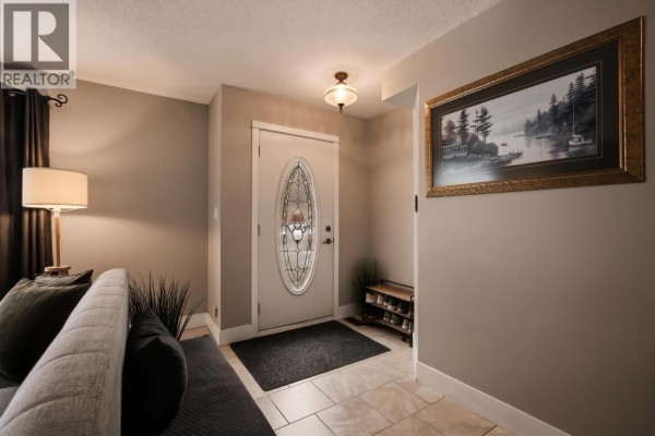Bedroom 2 - 1025 Pigeon Avenue, Williams Lake, BC V2G2B8 Photo 5