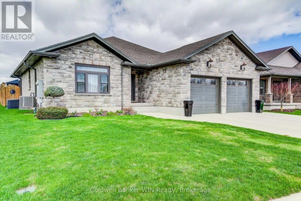 1025 Reserve Avenue S, North Perth, ON, photo 2