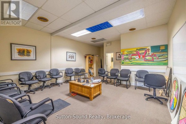 1026 2nd Avenue E, Owen Sound, ON N4K2H7 Photo 4