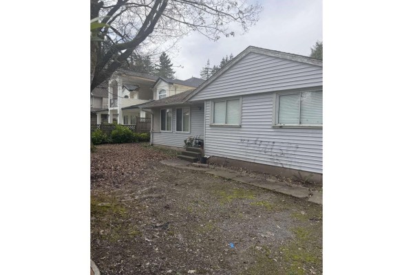 10269 132 Street, Surrey, BC V3T3T8 Photo 4
