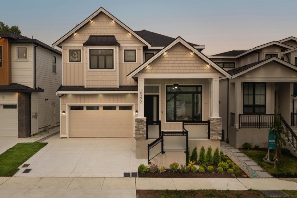 10272 166a Street, Surrey, BC V4N1Y7 Photo 2