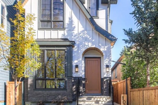Residential for sale at 1028 18 Avenue Nw, Calgary, AB - MLS® TyL6Kj