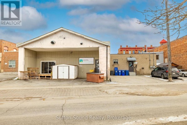 1028 2nd Avenue E, Owen Sound, ON, photo 3