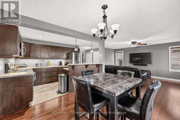 Laundry room - 1028 Alberni Street Road, Woodstock, ON N4T0E8 Photo 3