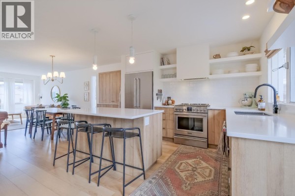 3pc Ensuite bath - 1028 Cushing Court, Kelowna, BC V1Y8W7 Photo 5