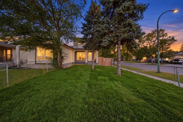Living room - 1028 Mcleod Avenue, Winnipeg, MB R2G3G4 Photo 2