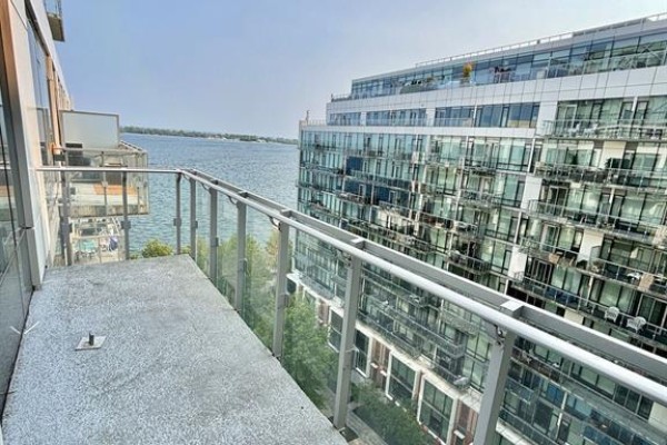 1029 - 39 Queens Quay E, Toronto, ON, photo 2