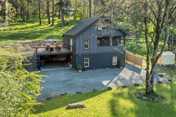 1029 Herd Rd, Duncan