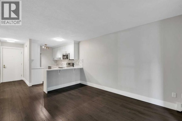 Kitchen - 103, 1015 14 Avenue Sw, Calgary, AB T2R0N9 Photo 2
