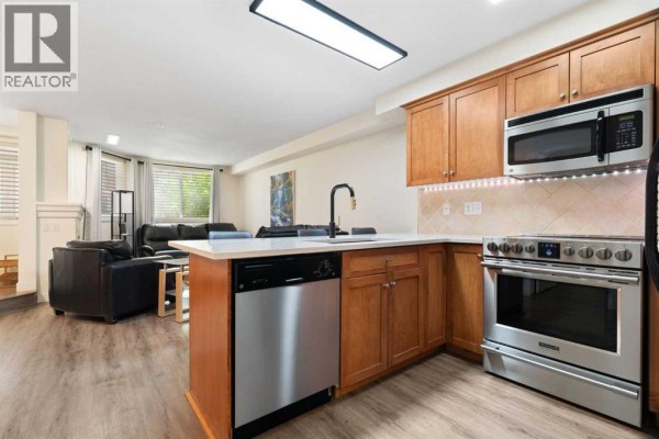 Kitchen - 103, 2422 Erlton Street Sw, Calgary, AB T2S3B6 Photo 3
