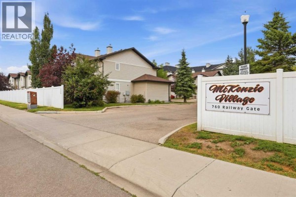 103, 760 Railway Gate Sw, Airdrie, AB, photo 2
