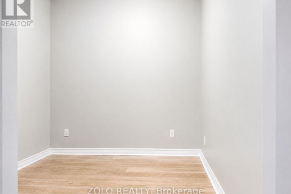 103 - 15 North Park Road, Vaughan, ON L4J0A1 Photo 5