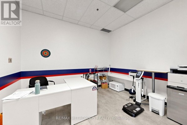 103 - 155 Consumers Road, Toronto, ON M2J0A3 Photo 5