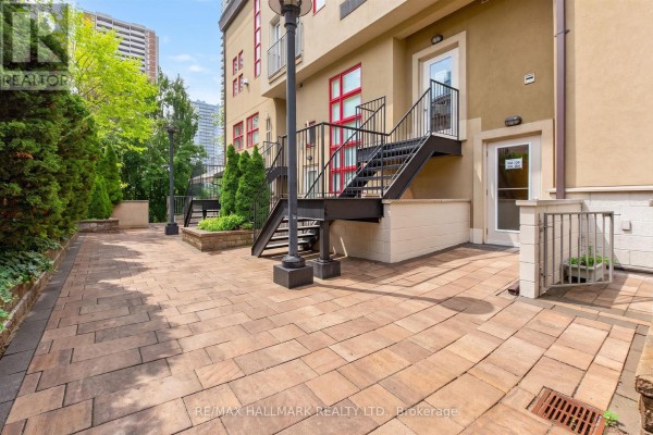 103 - 21 Earl Street, Toronto, ON M4Y3C8 Photo 3